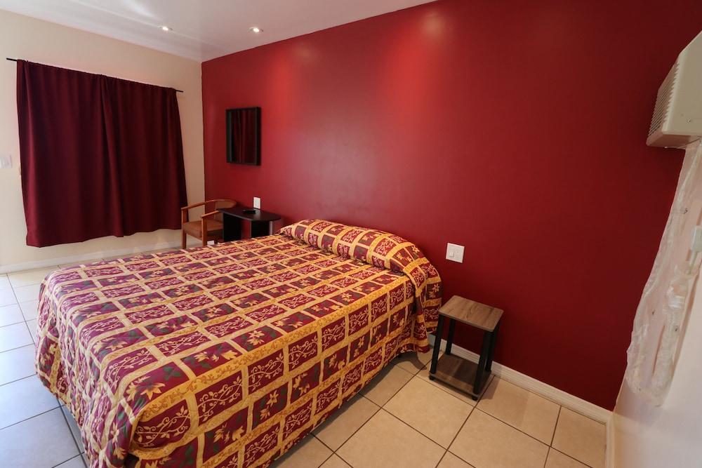 Sandman Inn Motel photo 11