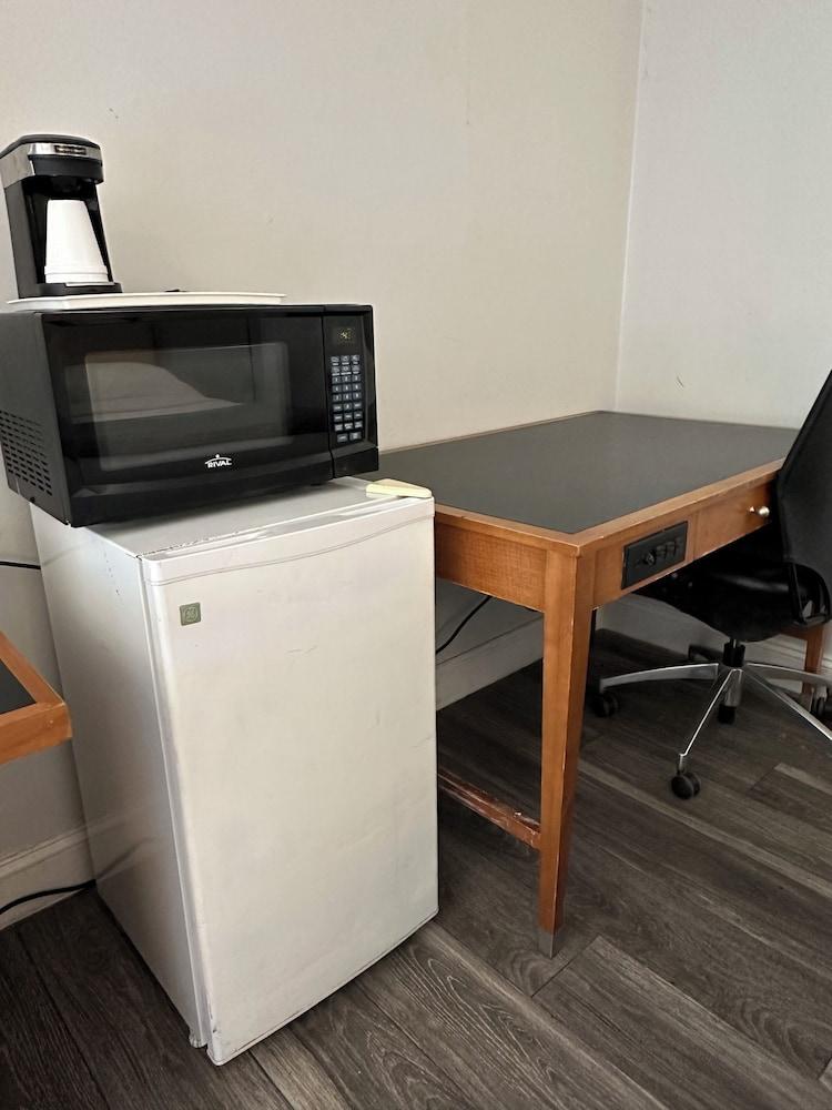 Travel Inn & Suites photo 3