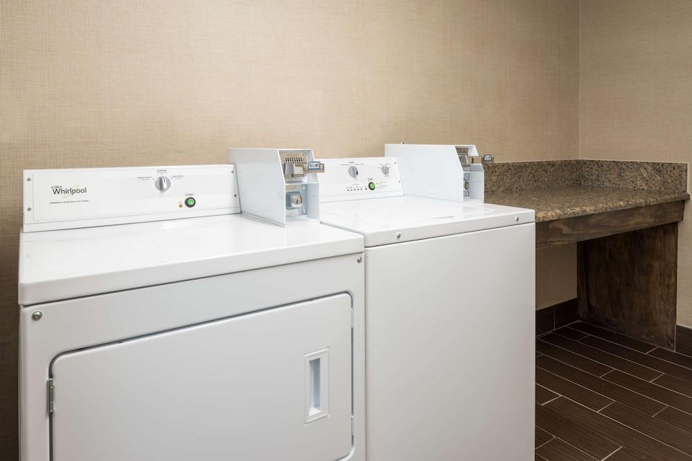 Hampton Inn Bonita Springs/Naples-North photo 31