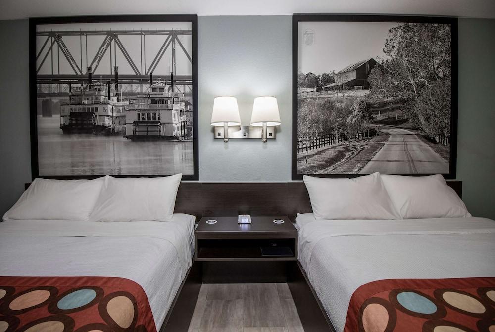 Super 8 by Wyndham Owensboro photo 11