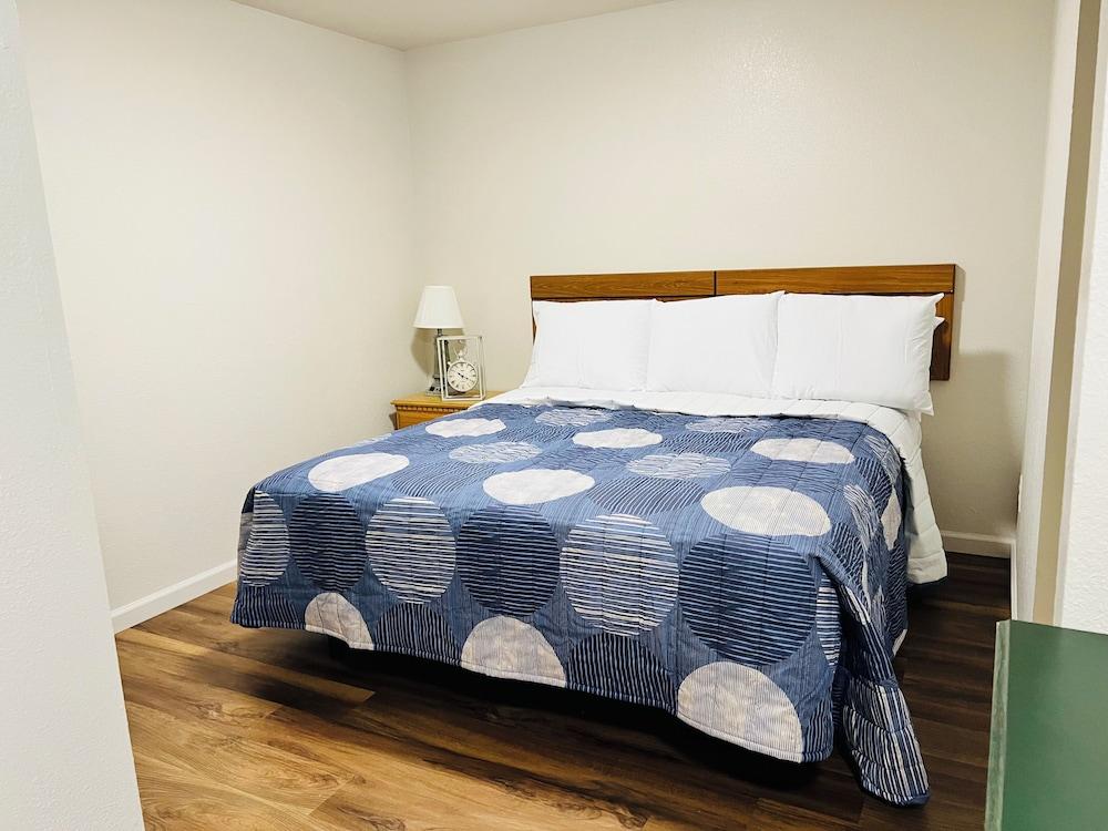 Stay Lodge Decatur photo 8