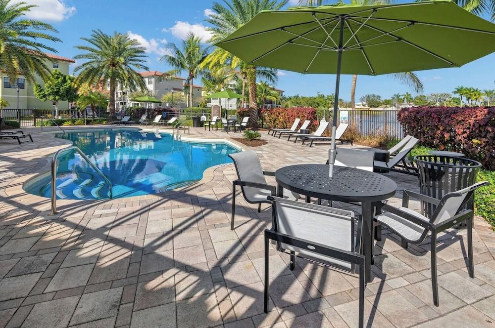 Miramar Apartments By Landing photo 25