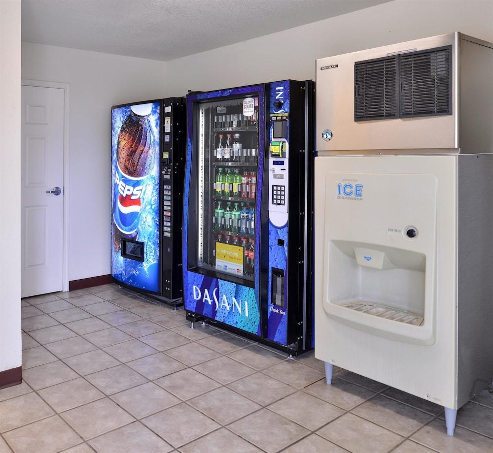 Americas Best Value Inn Smackover photo 29