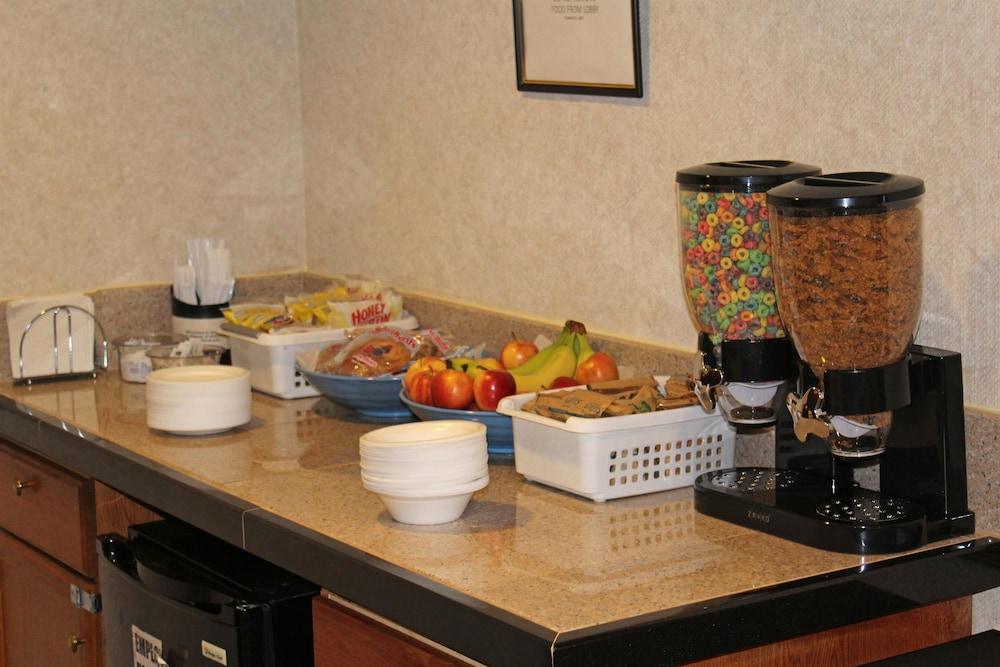 Americas Best Value Inn Conyer photo 50