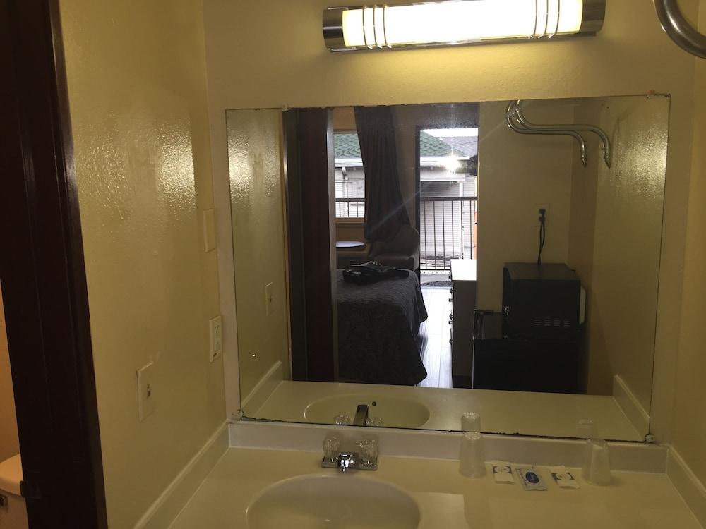 Bayview Motel photo 4