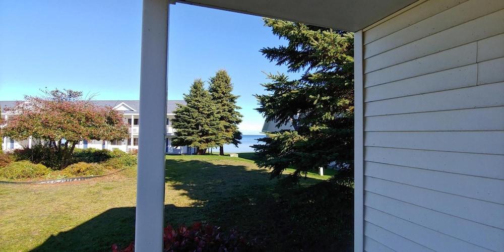 Sunrise Beach Motel photo 21