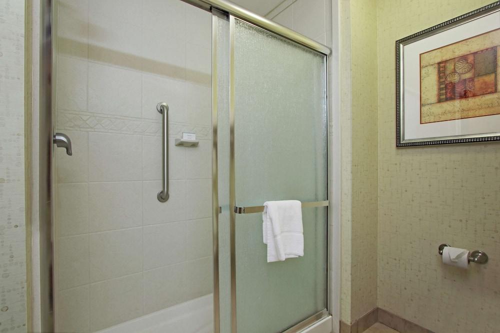 Hampton Inn & Suites Buffalo photo 56