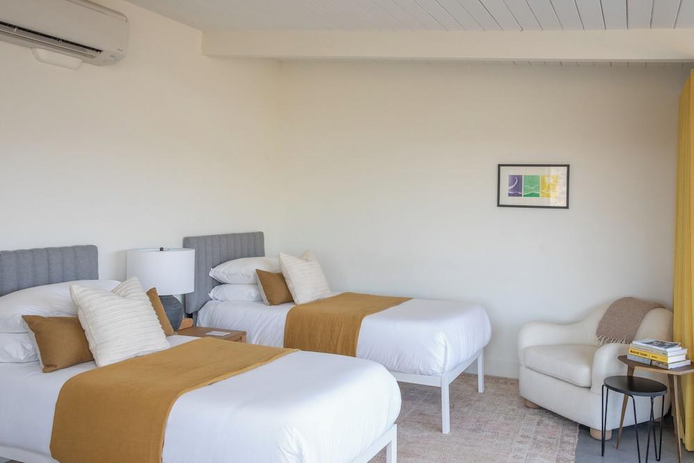 The Bungalows by Homestead Modern at The Joshua Tree Retreat Center photo 24