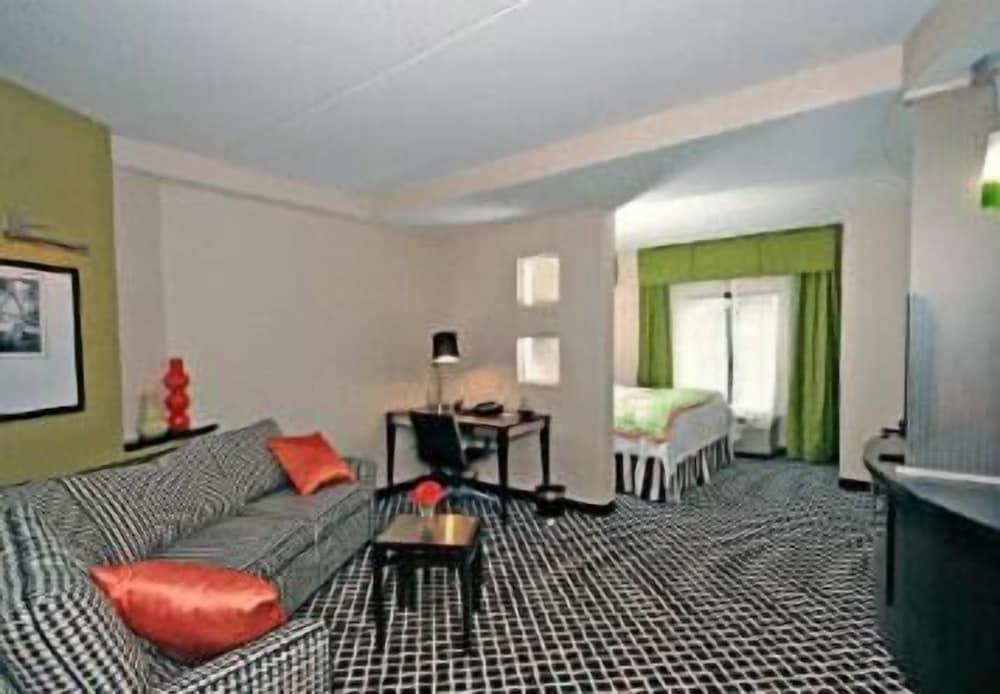 Fairfield Inn & Suites by Marriott Elkin Jonesville photo 25