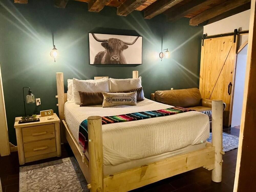 Adobe Rose Inn photo 22