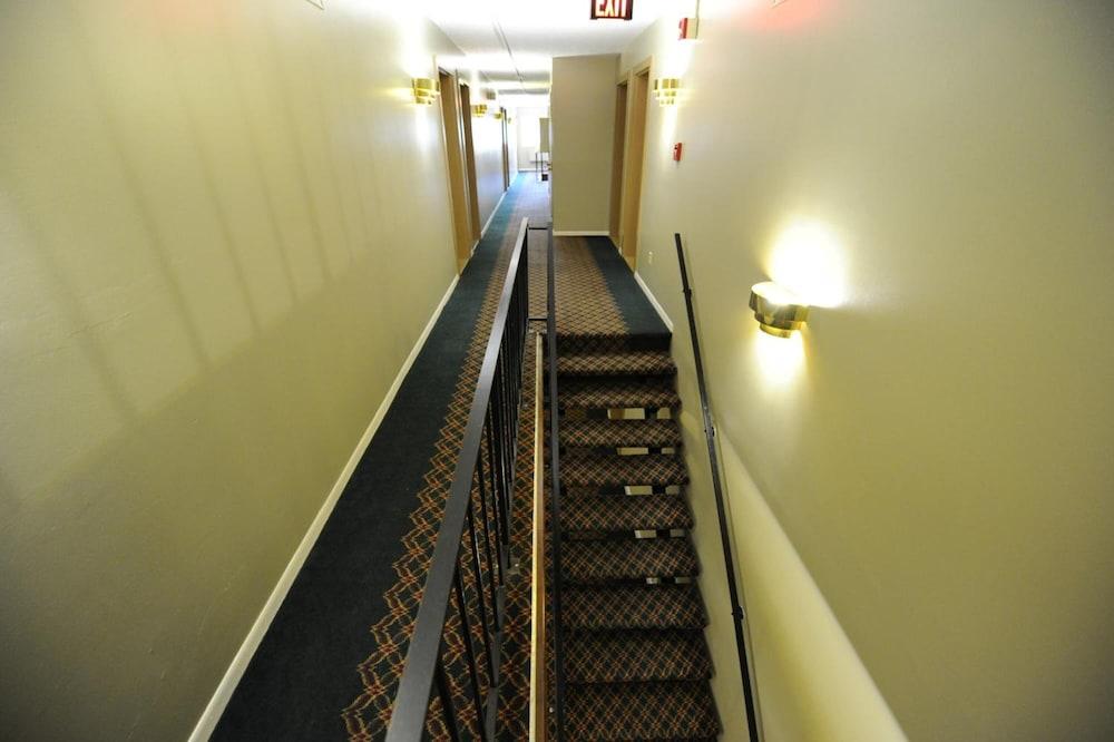 Heritage Inn photo 27