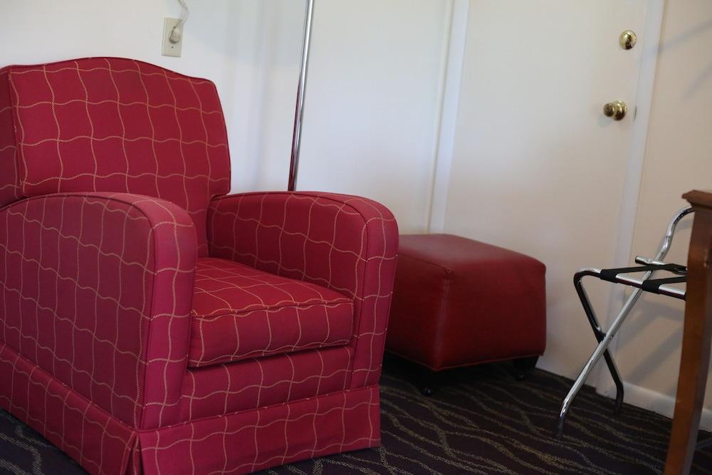 Cozy Corner Motel photo 47