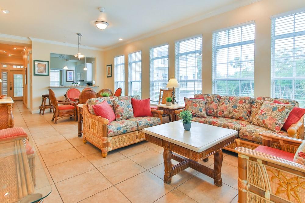 Tortuga Inn Beach Resort photo 96