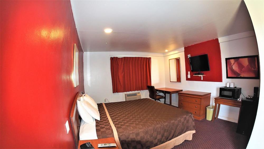 Country Manor Motel Watkins photo 33