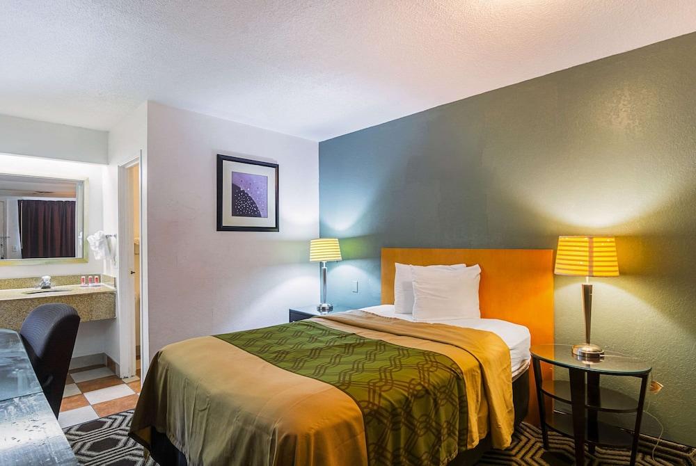 Econo Lodge South Holland - Chicago Southland photo 13