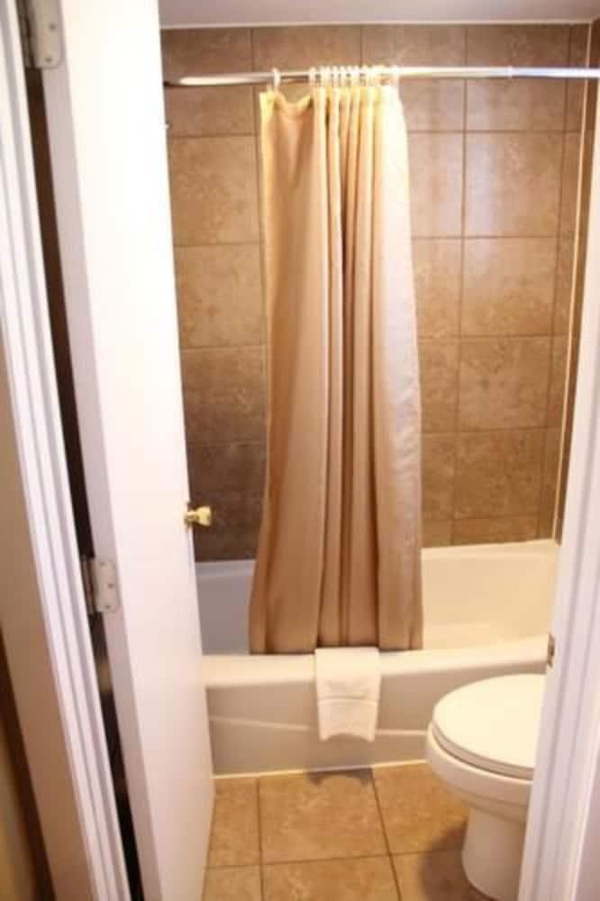 Lakeshor Motor Inn photo 20
