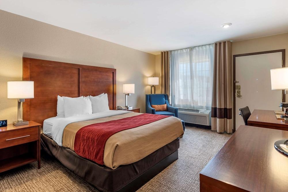 Comfort Inn & Suites Klamath Falls photo 25