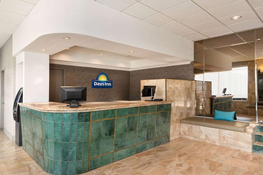 Days Inn by Wyndham Miami Airport North photo 2