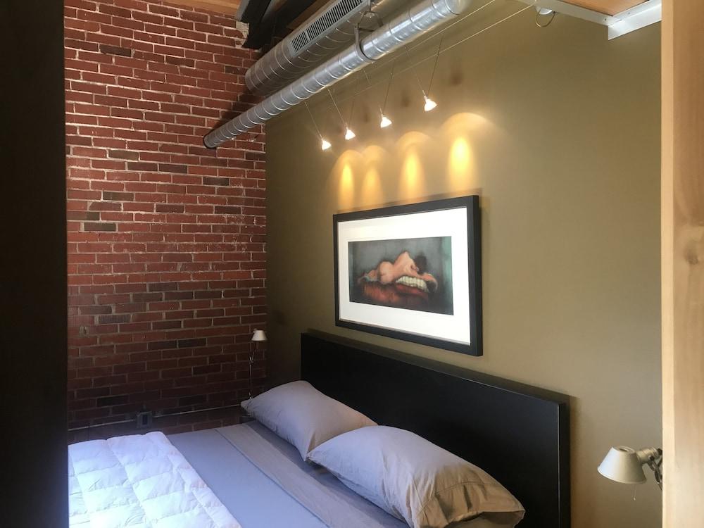 The Hangar Lofts Hotel photo 11