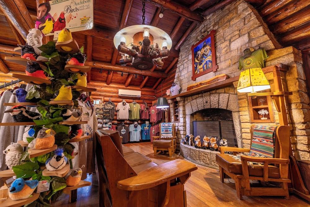 White Pines Lodge photo 22