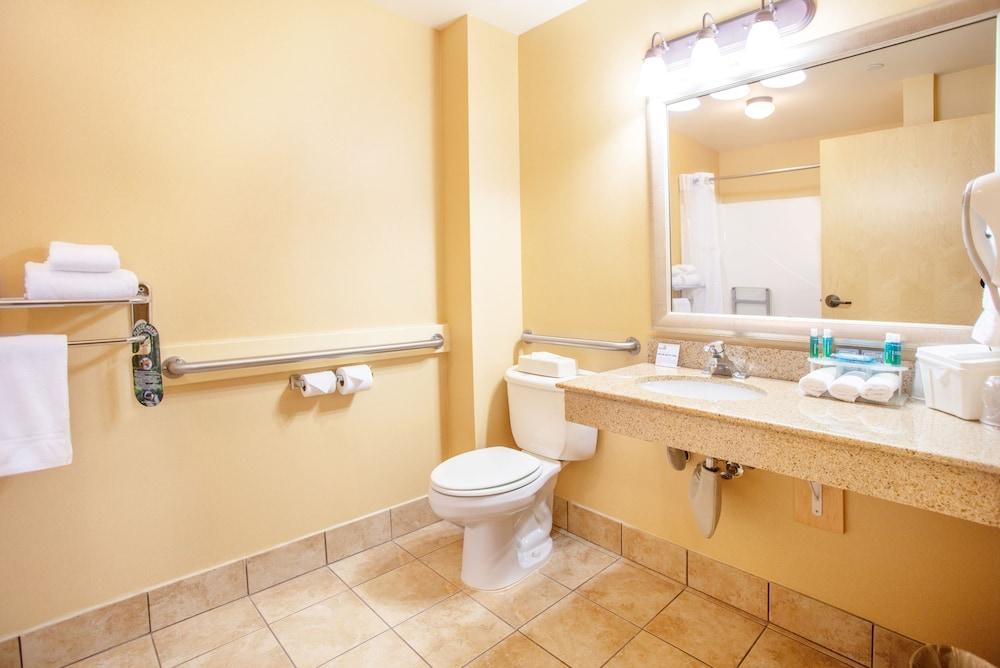 Holiday Inn Express & Suites Richland by IHG photo 16
