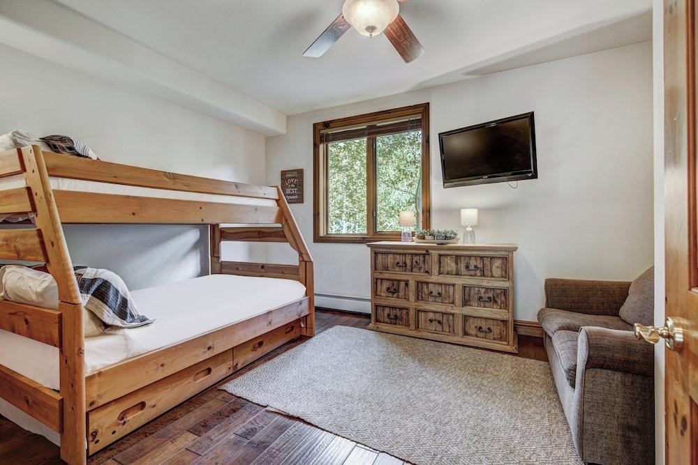 Arrowhead Village, A Vail Resorts Property photo 84