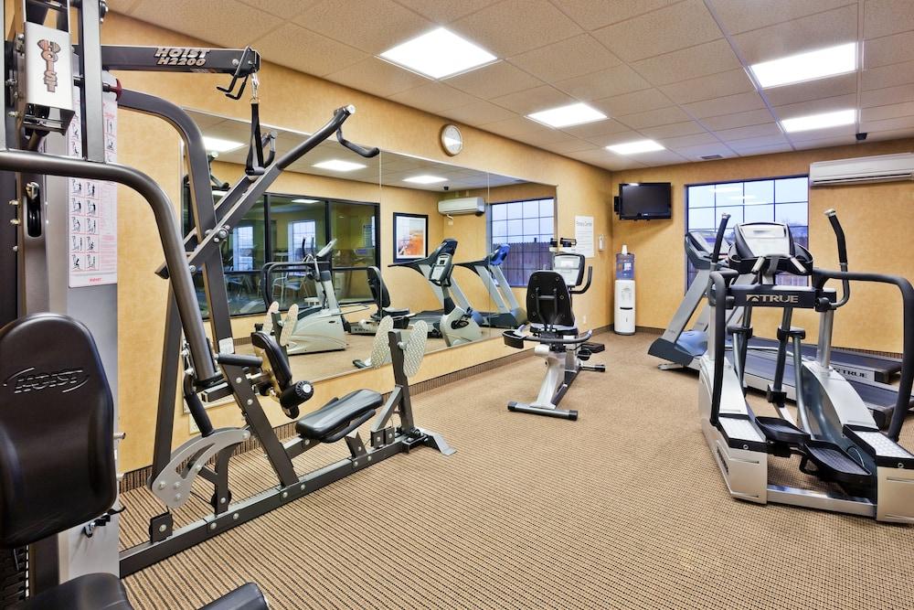 Holiday Inn Express Hotel & Suites Clovis by IHG photo 32