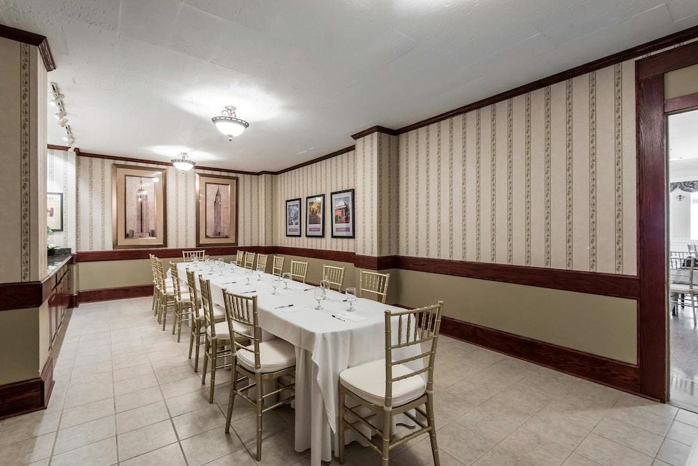 Hotel Bothwell Sedalia Central District, an Ascend Collection Hotel photo 69