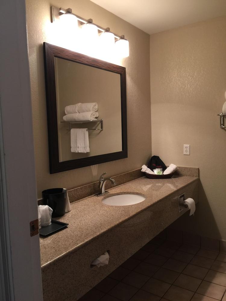 Riverside Hotel photo 11