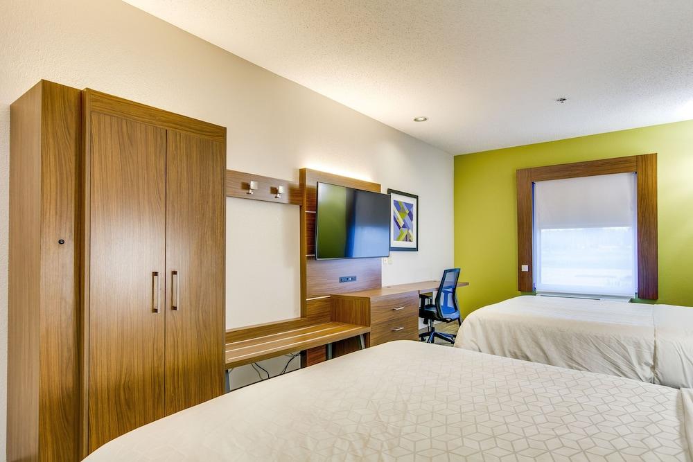 Holiday Inn Express Vincennes by IHG photo 13