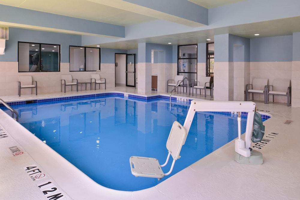Holiday Inn Express Hotel & Suites Mesquite by IHG photo 26