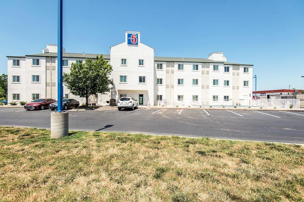 Motel 6 Junction City, KS photo 32