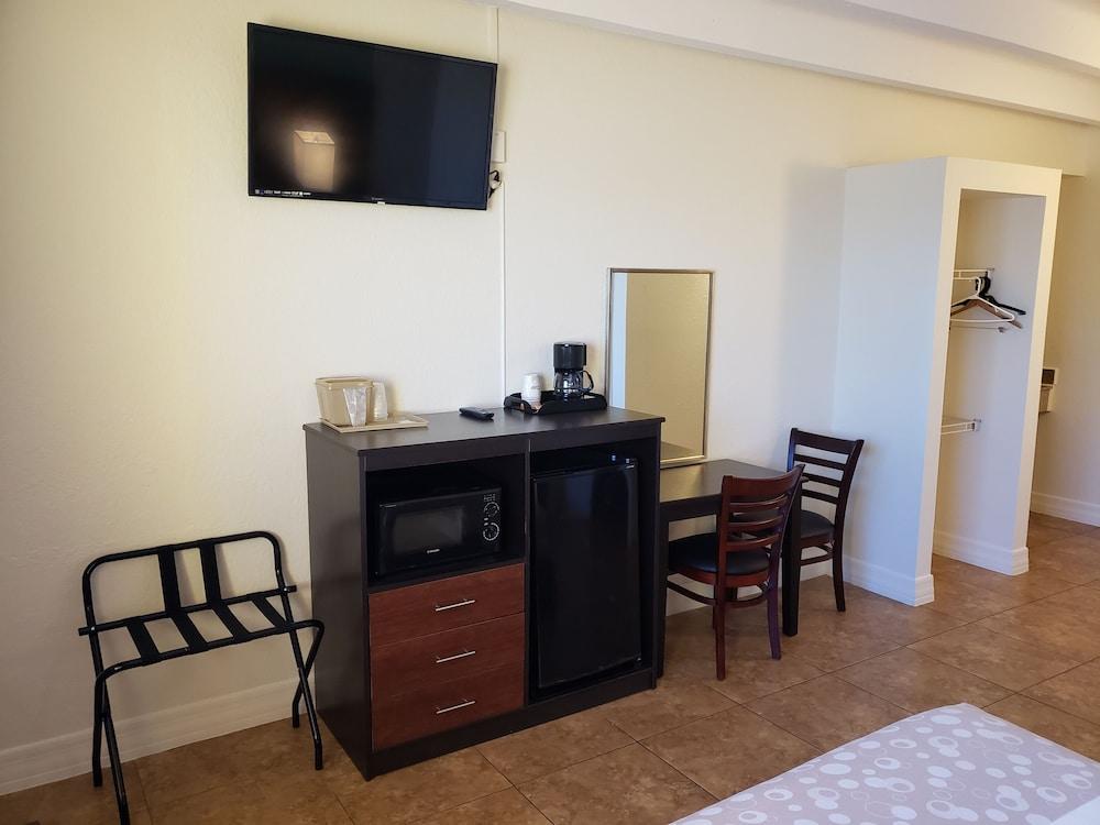 Oceanfront Inn and Suites photo 11