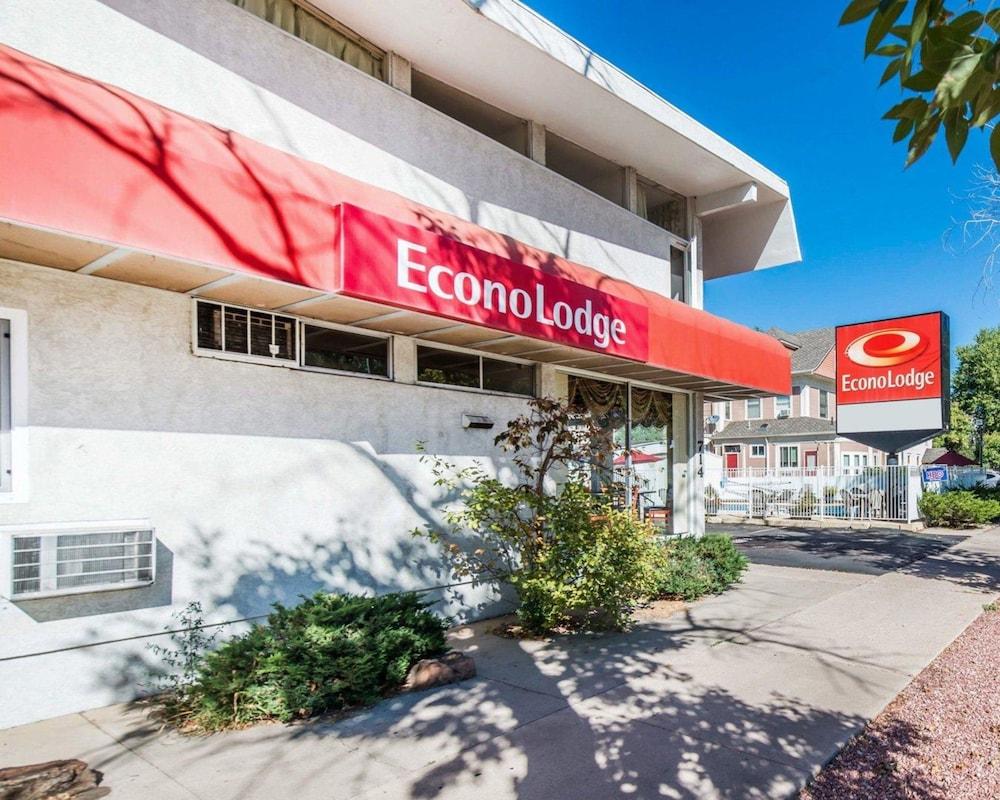 Econo Lodge Colorado Springs Downtown photo 30