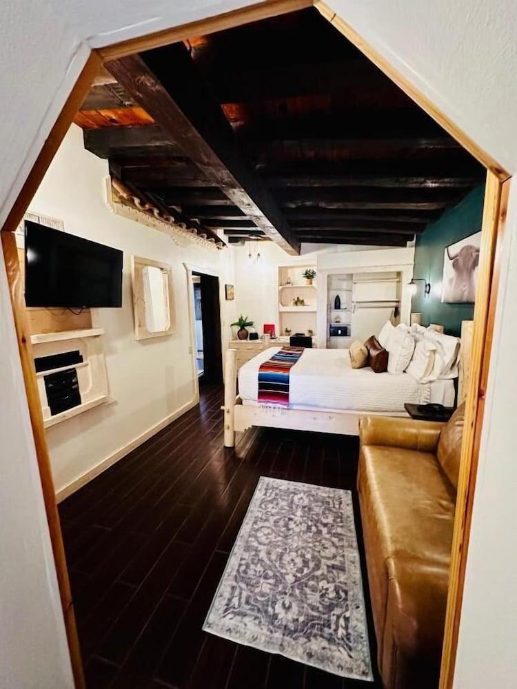 Adobe Rose Inn photo 21
