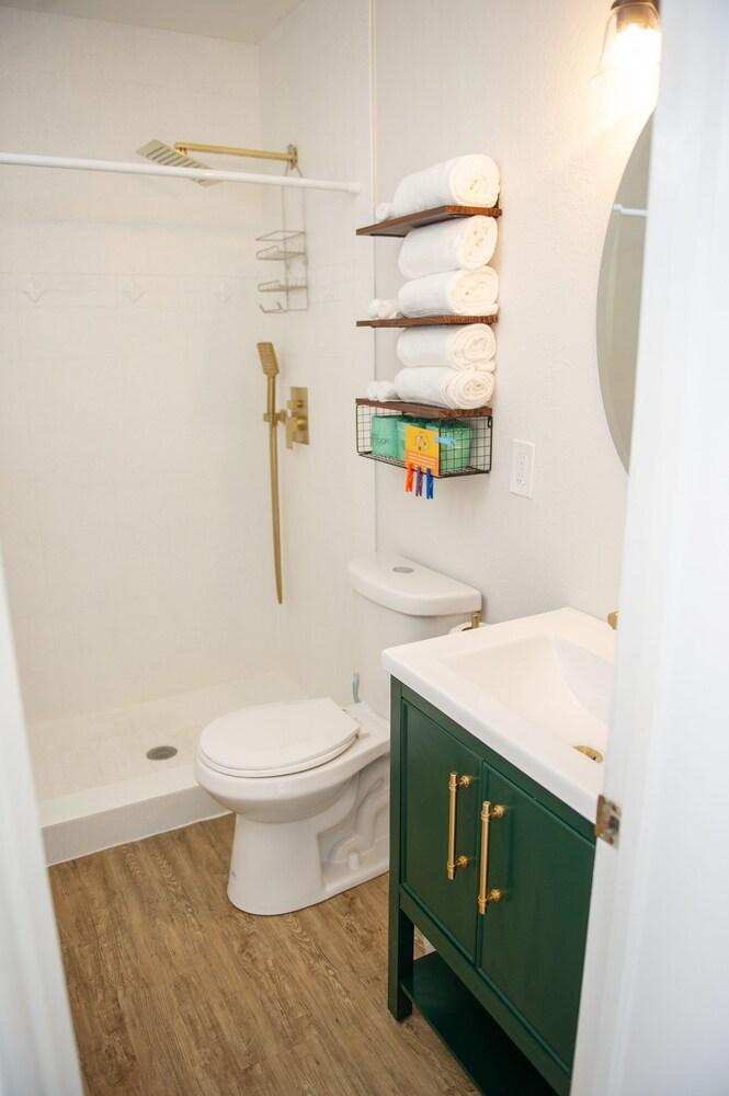 Sunburst Inn photo 86