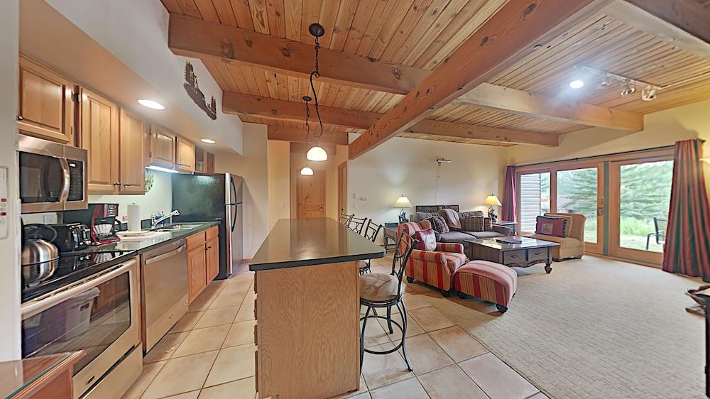 The Timberline Condominiums photo 98