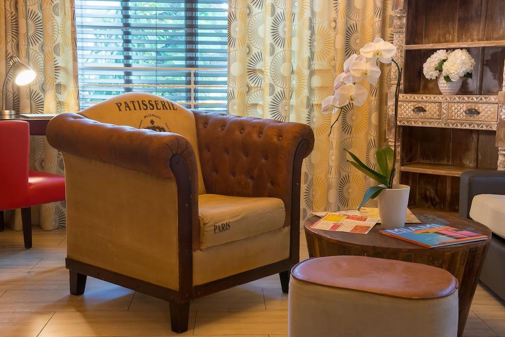 Tradewinds Apartment Hotel photo 62