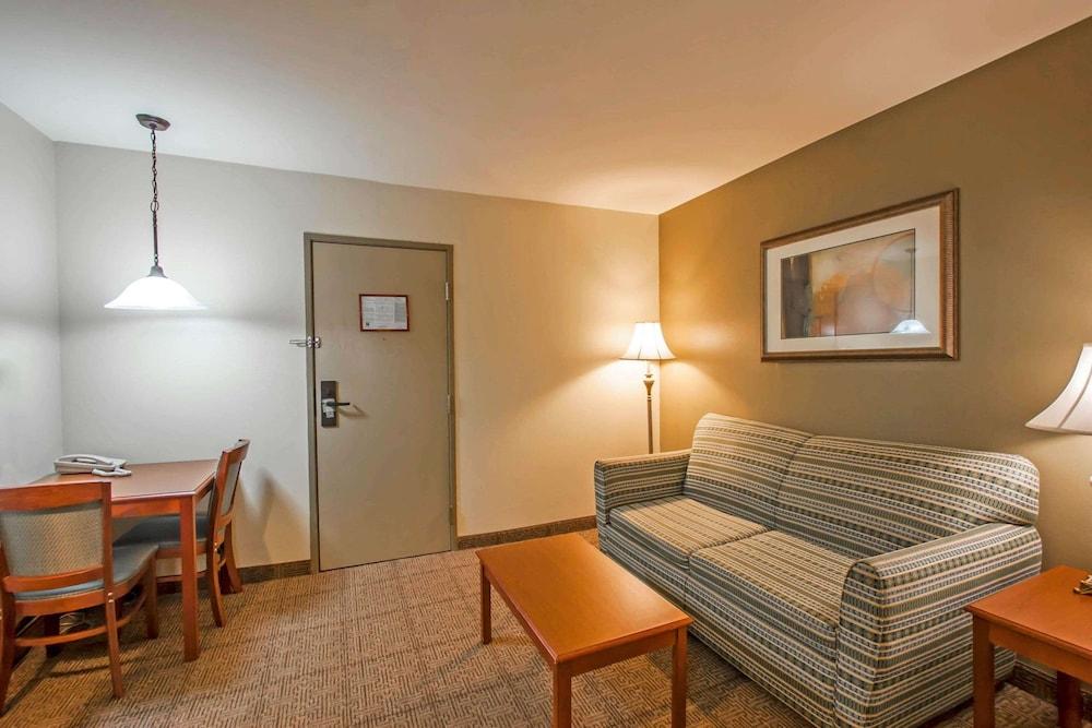 Quality Inn & Suites Germantown North photo 15