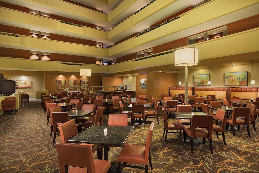University Plaza Hotel and Convention Center Springfield photo 24