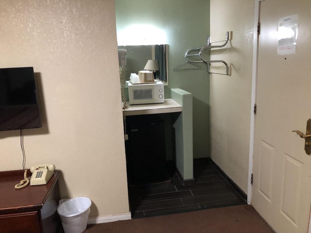 Haskell Inn photo 16