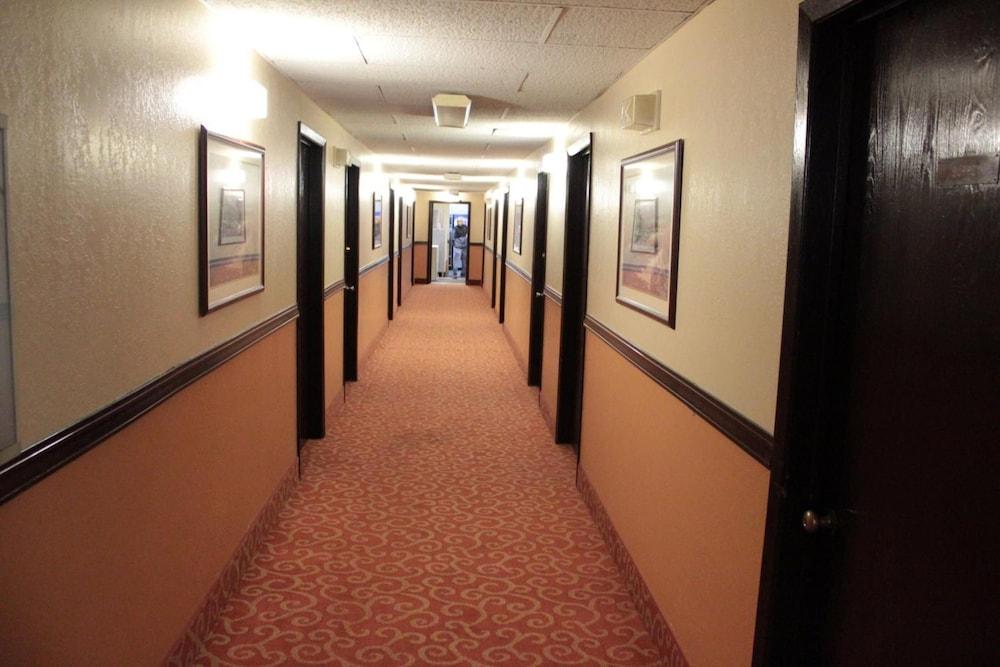 Valu Stay Inn photo 22