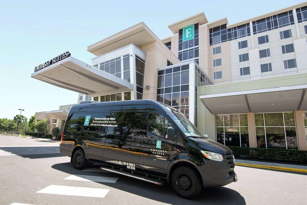 Embassy Suites Newark Airport photo 43