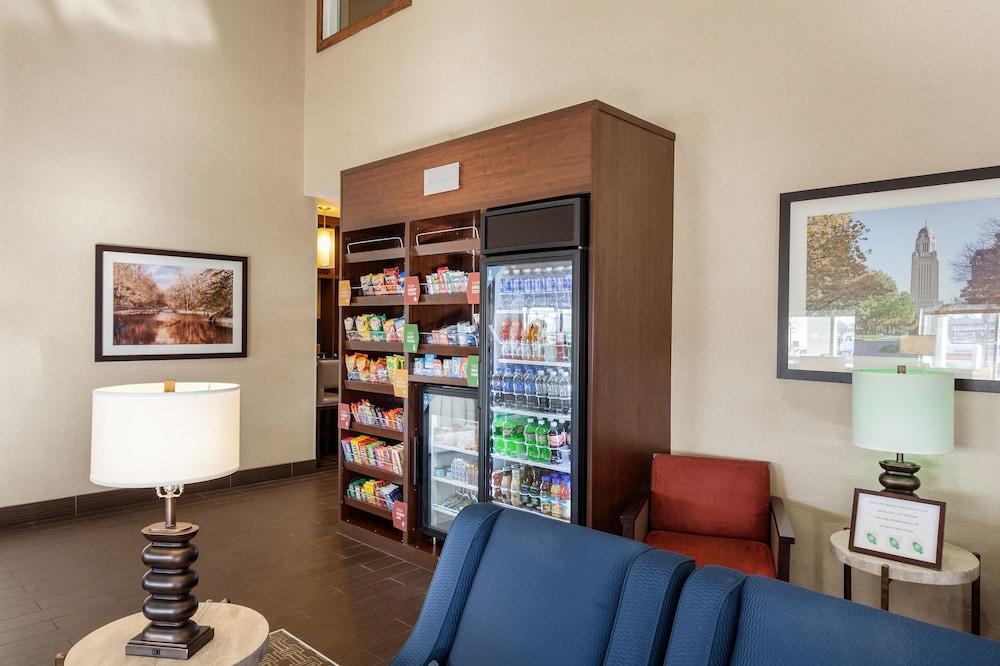 Comfort Suites Lincoln North photo 15