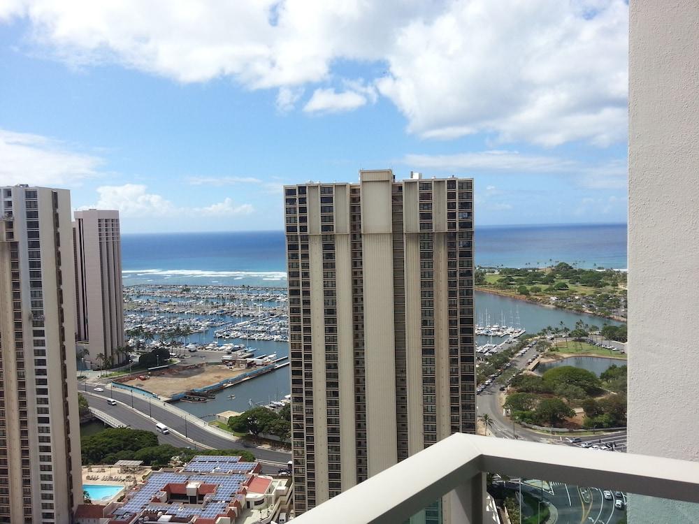 Ala Moana Hotel by LSI Resorts photo 35