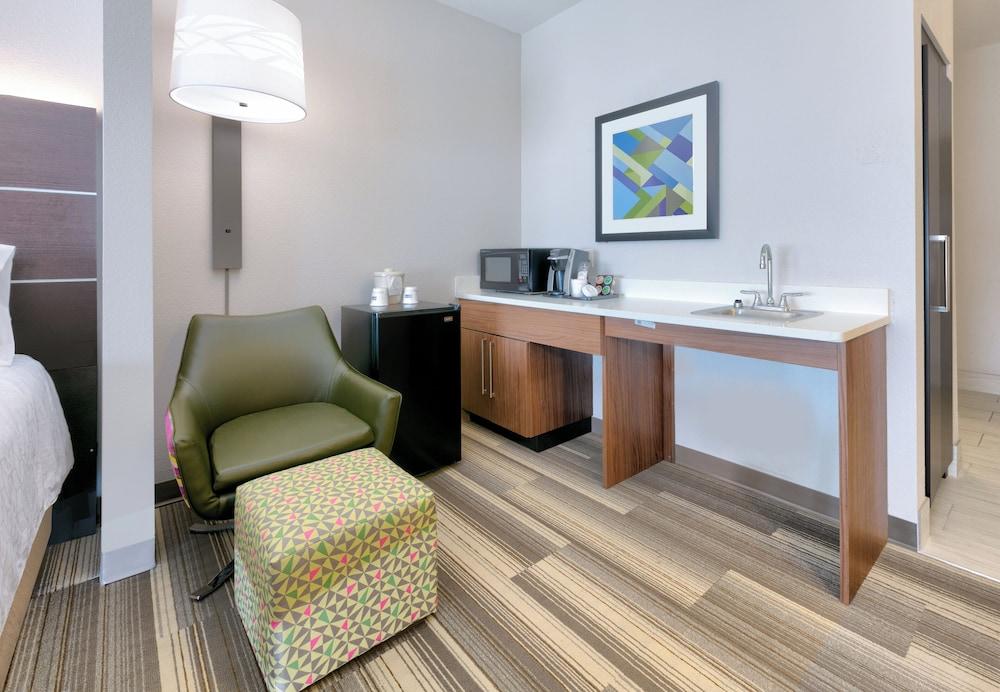Holiday Inn Express Hotel & Suites Pell City by IHG photo 8