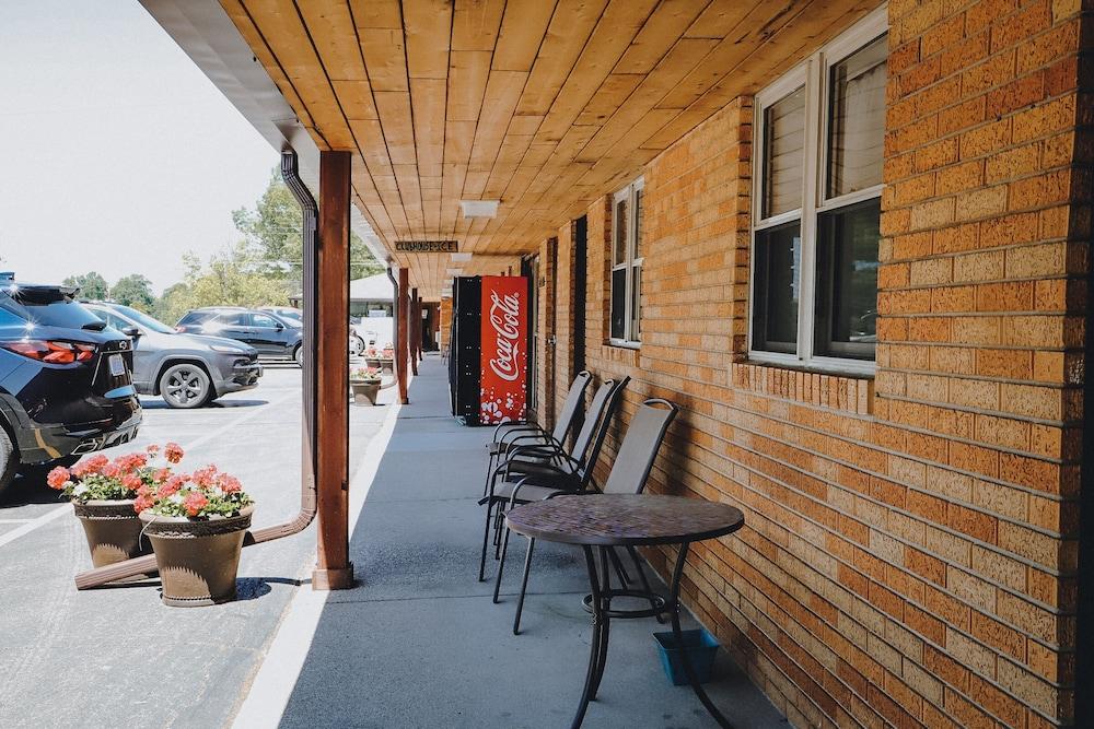 The Inn At Gull Lake photo 30