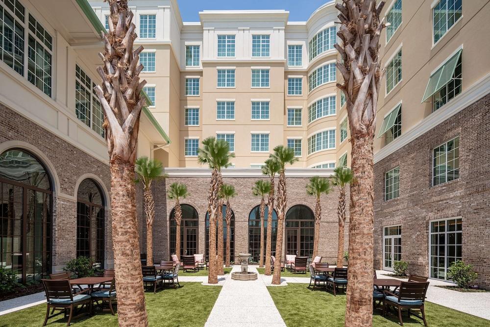 Embassy Suites by Hilton Charleston Harbor Mt. Pleasant photo 31