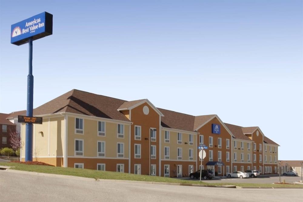 Americas Best Value Inn St. Robert photo 23
