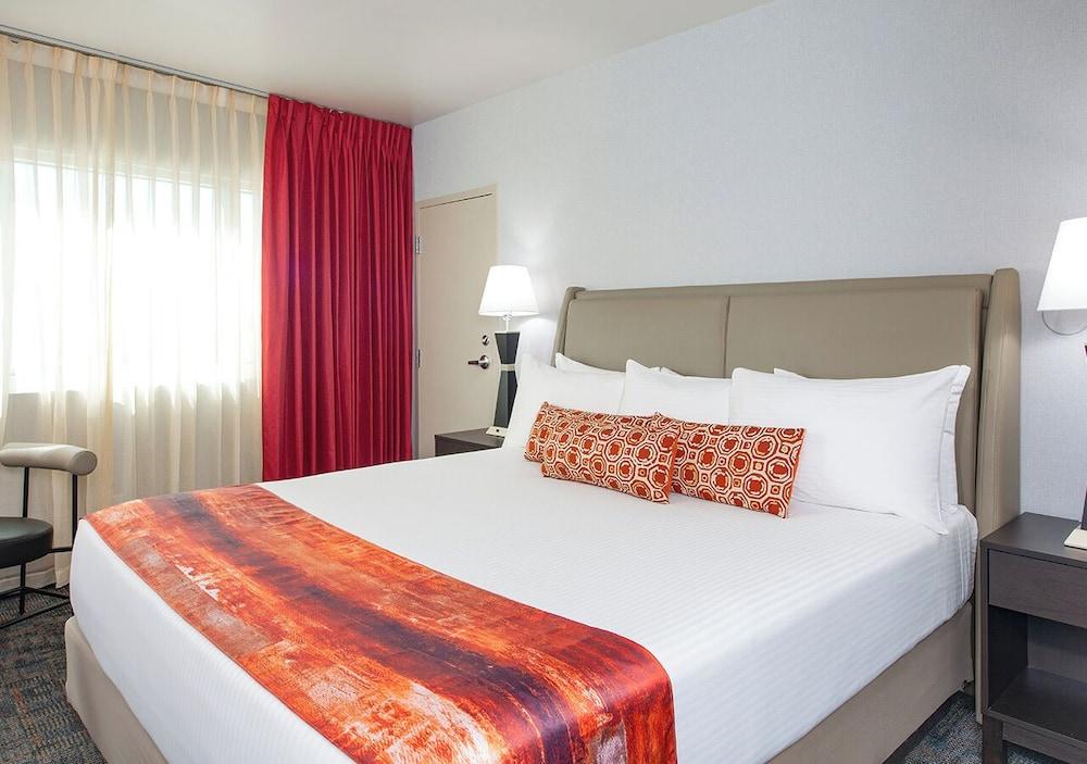 Four Queens Hotel and Casino photo 10